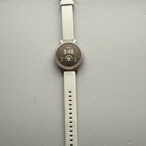 Garmin Lily 2 Smartwatch in Cream Gold color